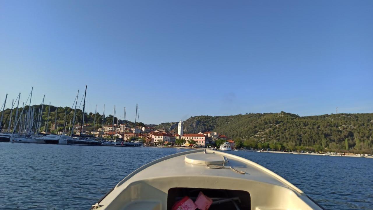 Mila And Jurija Formenti 2 Apartments In Heart Of Nautic Marina, With Heated Swimming Pool, Bikes, Sup, Kajak Skradin Luaran gambar