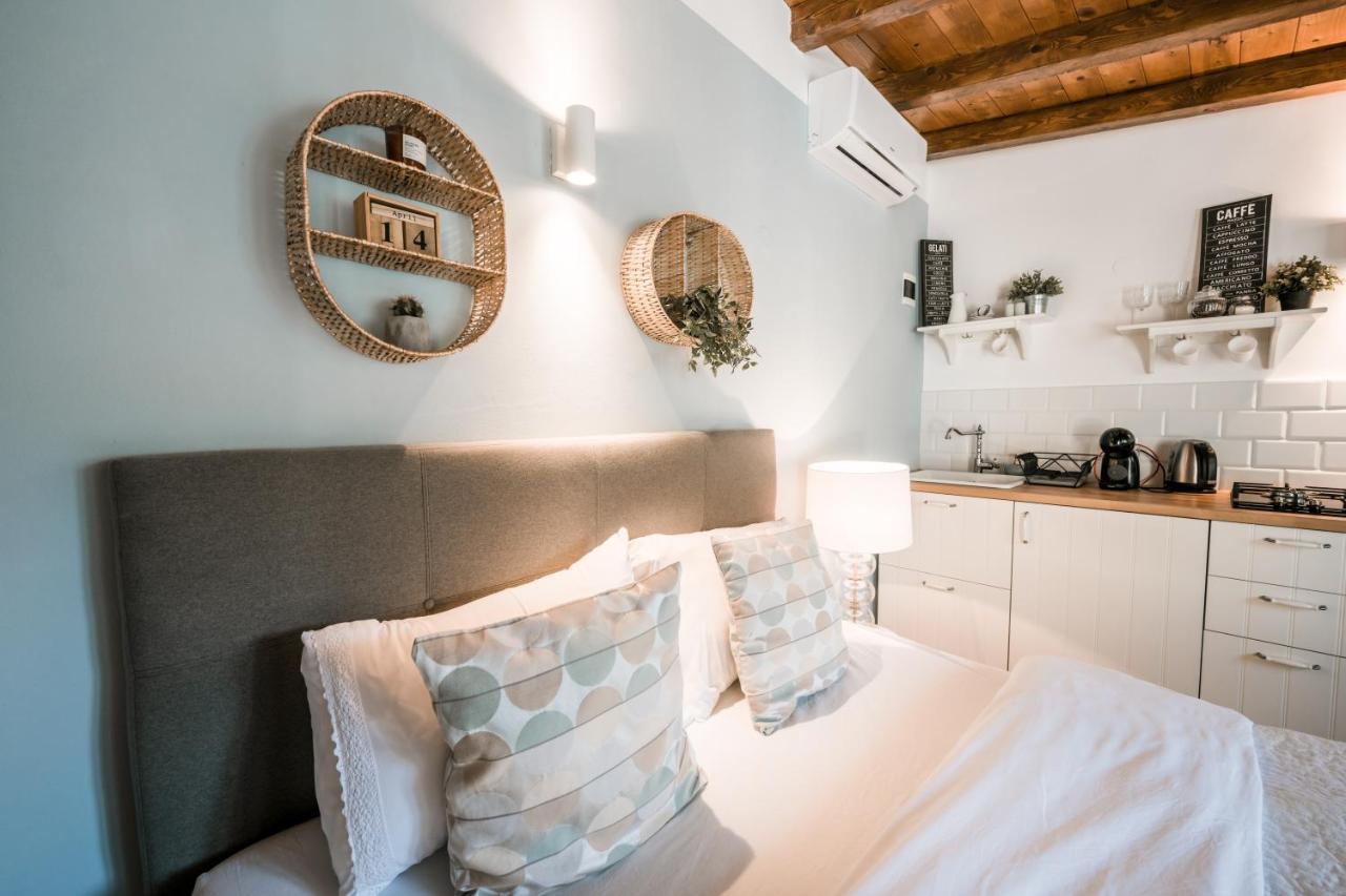 Mila And Jurija Formenti 2 Apartments In Heart Of Nautic Marina, With Heated Swimming Pool, Bikes, Sup, Kajak Skradin Luaran gambar